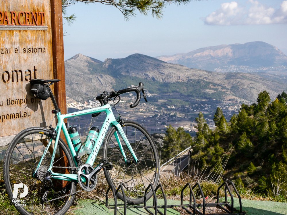 Calpe cycling holiday - mountain range 